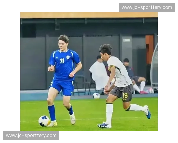 U17国足少一人复仇乌兹别克 赵松源张伯霖展现反击效率 U17国足少一人复仇乌兹别克 赵松源张伯霖展现反击效率